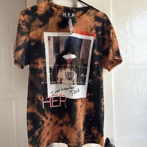 Rue21 Black and Orange Graphic Tee